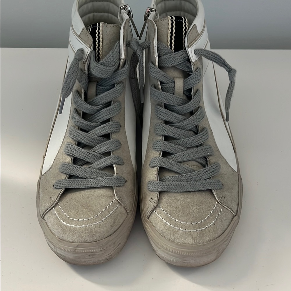 High-Top Sneakers SHU SHOP in amazing condition 😊 👟 distressed made that way